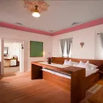 Juvanova Hisa - And Hiša za goste 3*