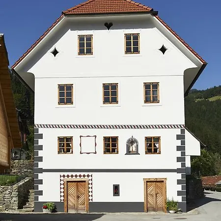 ゲストハウス Juvanova Hisa - And Luče