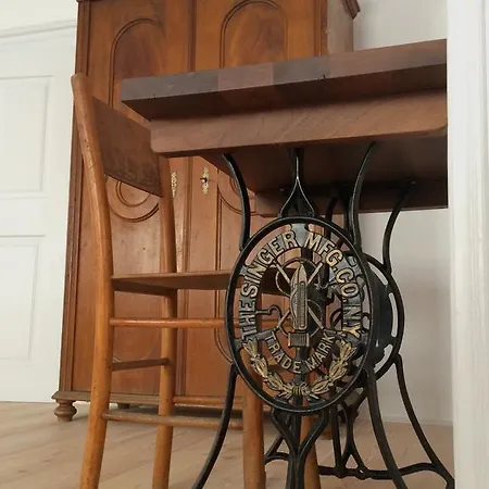 Juvanova Hisa - And ゲストハウス